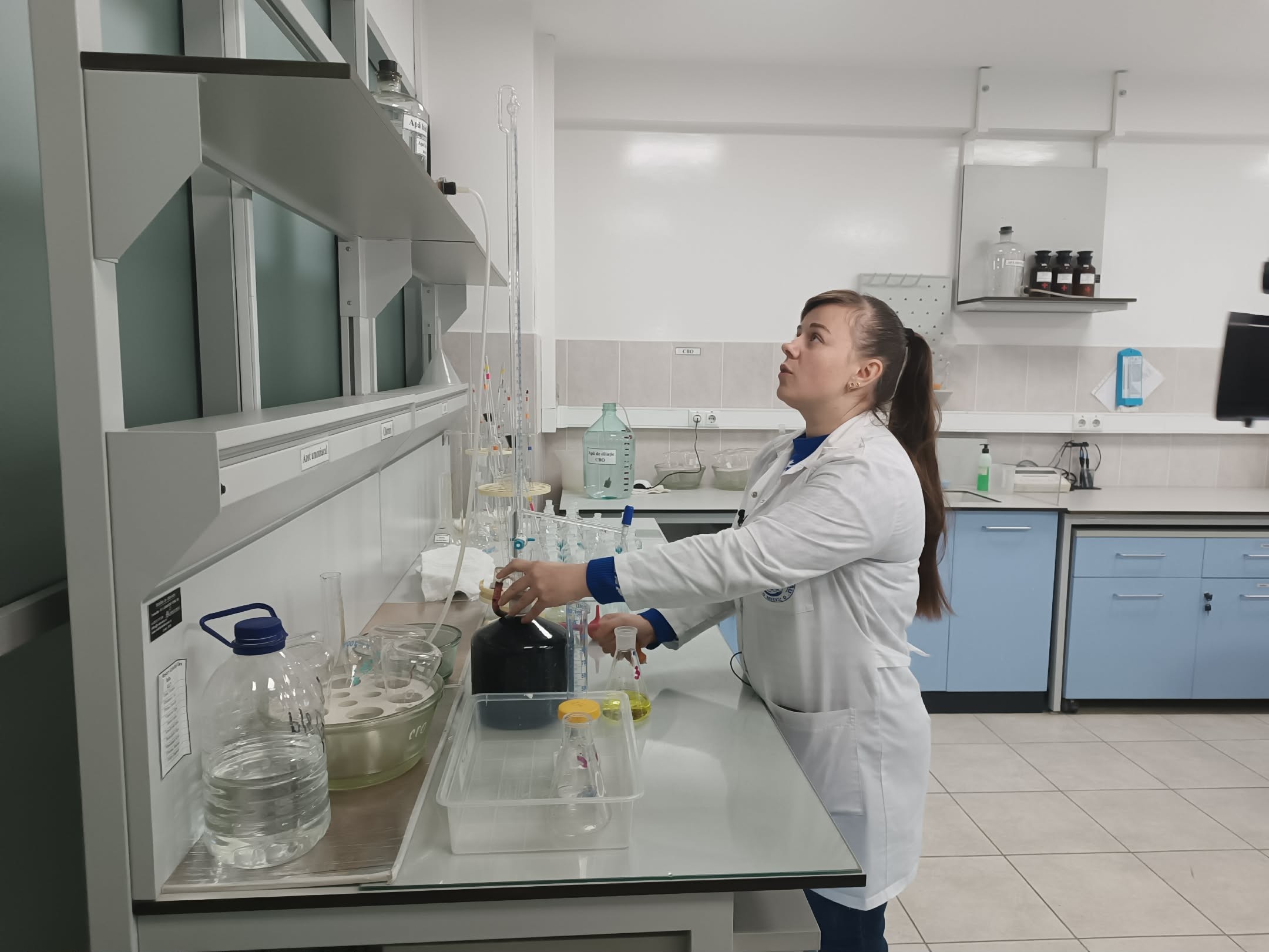 Monitorizarea calităţii apei în mun. Chişinău prioritate pentru angajații Furnizorului de apă!