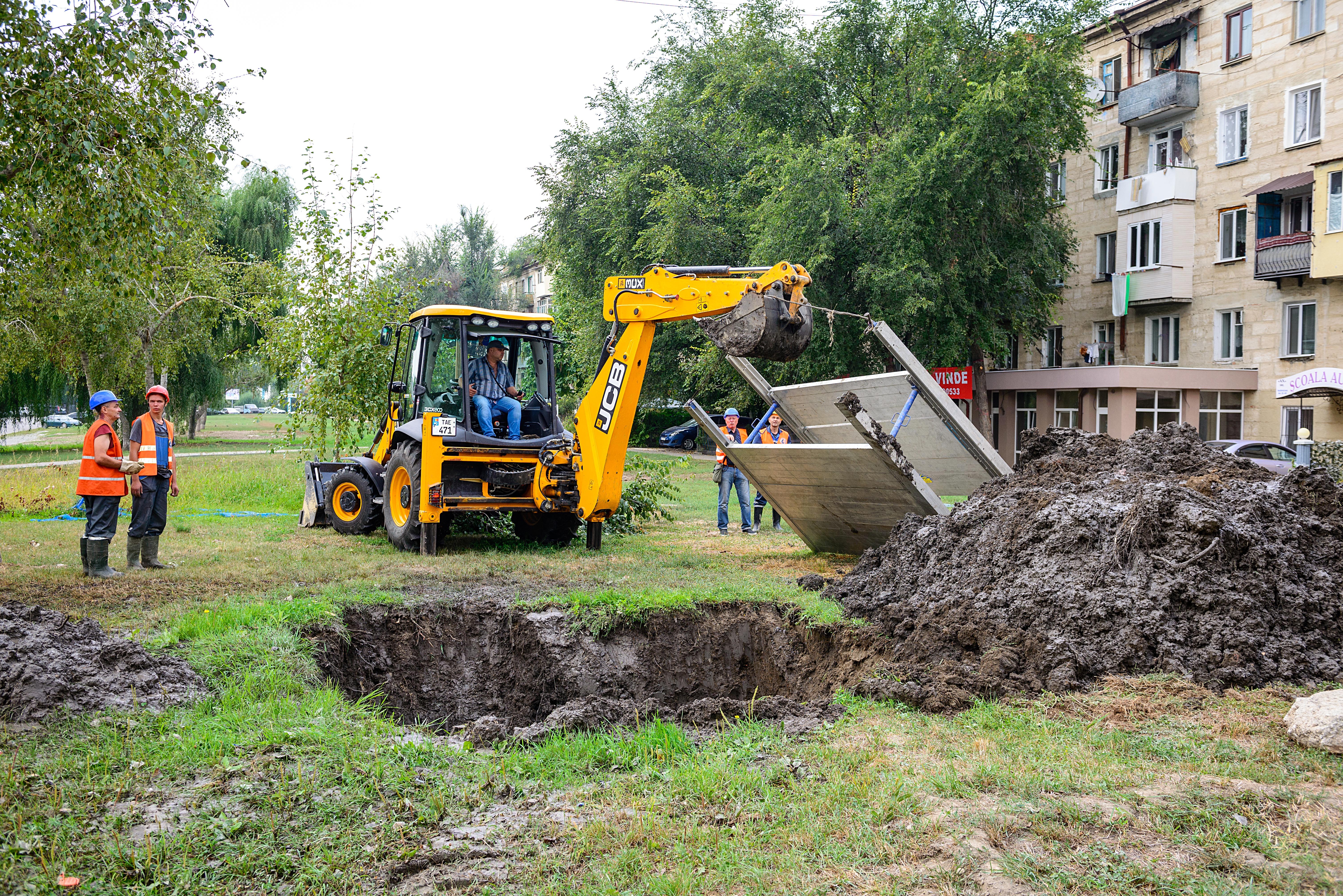 Pe parcursul lunii august 2025 au fost remediate 2647 avarii la reţele de apeduct!